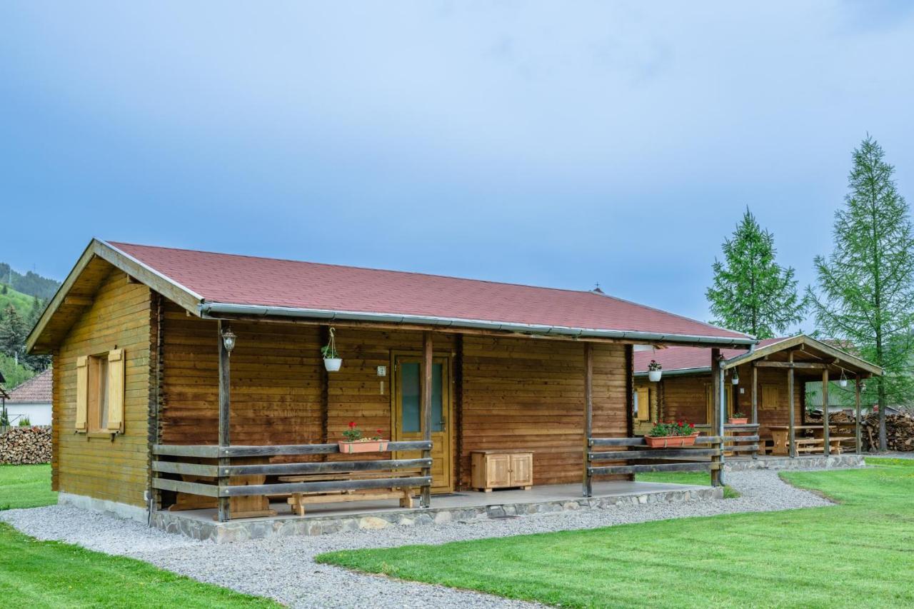 Biotour Camping & Restaurant Ghimes-Faget Exterior photo